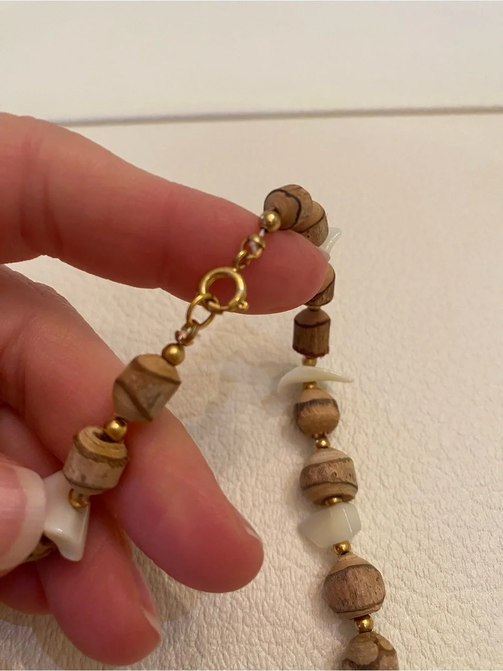 Vintage Natural Wooden Beads w Mother of Pearl Chip & Gold Tone Beads Necklace
